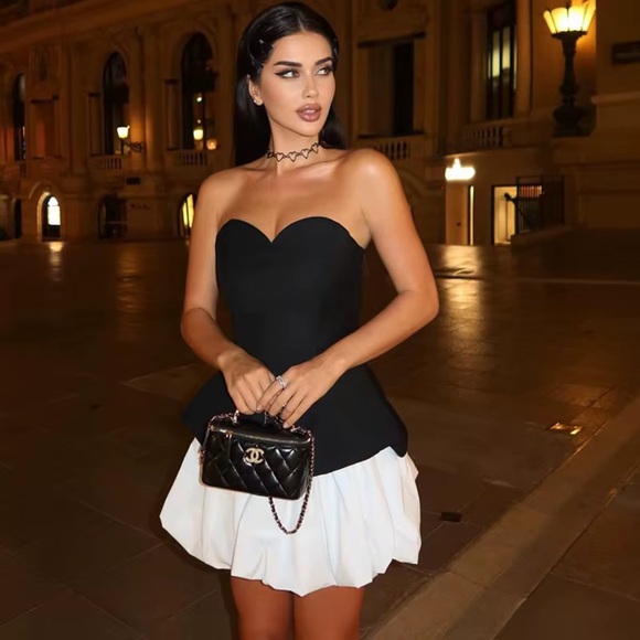 Elegant Black and White Strapless Dress - Picture 3 of 10